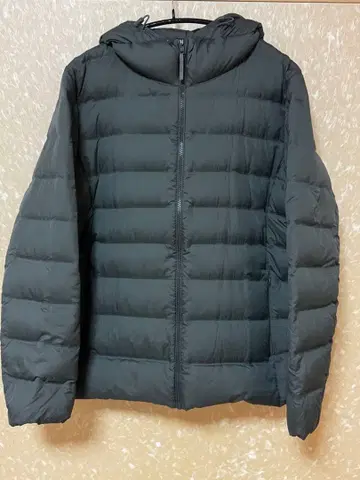 유니클로 울트라 라이트 다운 X L 카키색