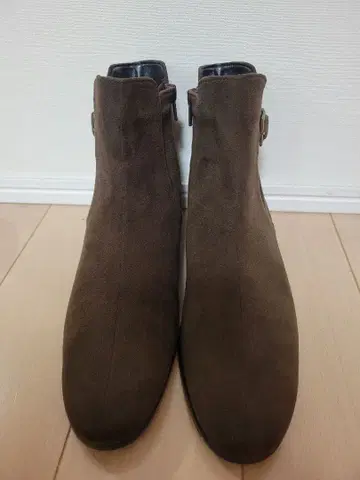 새상품급 아쉬 엘르 H L 사이드 지퍼 부츠 (브라운) 23.5