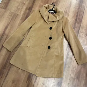 베이지 코트