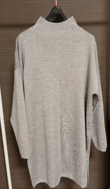 아르유 그레이 튜닉 하이넥 긴팔 니트