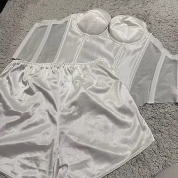 화이트 브라이덜 이너 D70