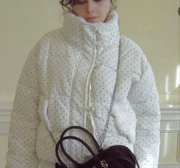 PELLICULE dot puffer coat white 완판템 다운