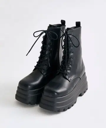 [새상품] OLIVEdesOLIVE 레이스업 통굽 숏부츠 블랙