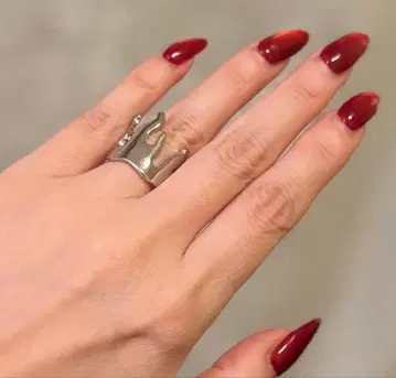 투모로우랜드 볼륨감 실버 컬러링 약 12호