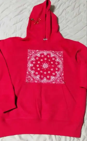 Hey!Say!JUMP 늑대 청년풍 후드티 야마다 료스케