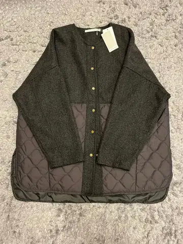 LUPILIEN 루필리안 코트 미사용 새상품 그레이 절개 디자인