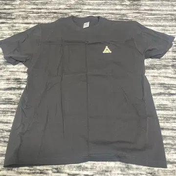 다크 그레이 T셔츠 L 사이즈 로고