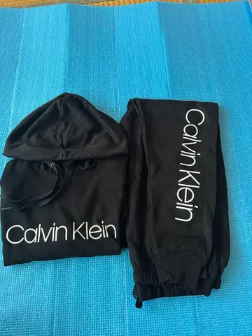새상품 Calvin Klein 셋업 블랙 L 사이즈