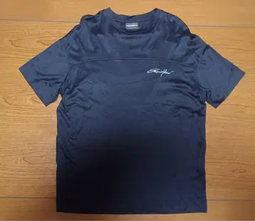 엠포리오 아르마니 반팔 티셔츠 ( M )