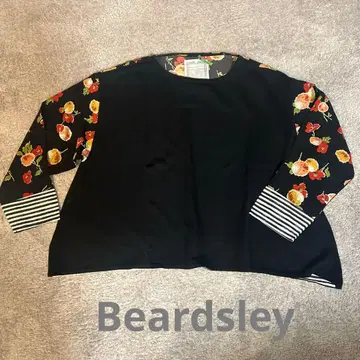 비어즐리 백 프린트 니트