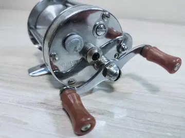 PFLUEGER akron 아크론 플루거 다이렉트 릴 브라운