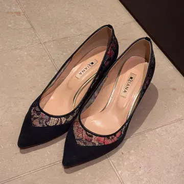 새상품급 DIANA 레이스 스웨이드 펌프스