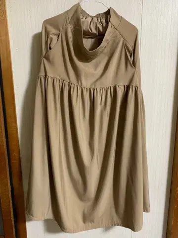 CLEIO 베이지 프리 사이즈 플레어 스커트