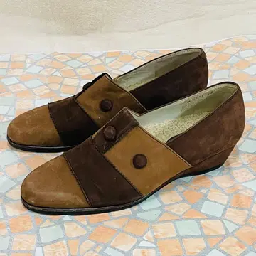 컨디션 최상 COMO 워킹화 스웨이드 가죽 절개 23.0cm 브라운