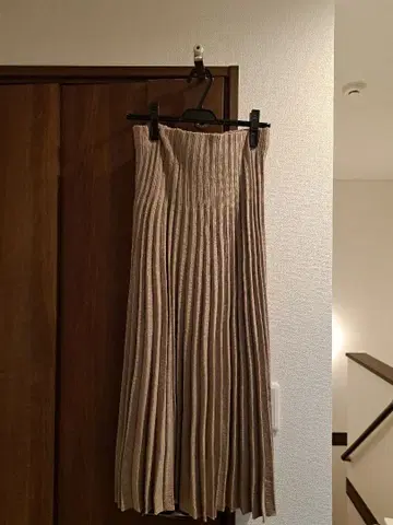 미라 오웬 플리츠 스커트 M