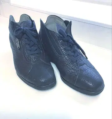 가죽 캐주얼 슈즈