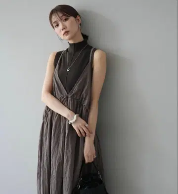 새상품 Lumier 샴페인 원피스 롱 원피스 뤼미에