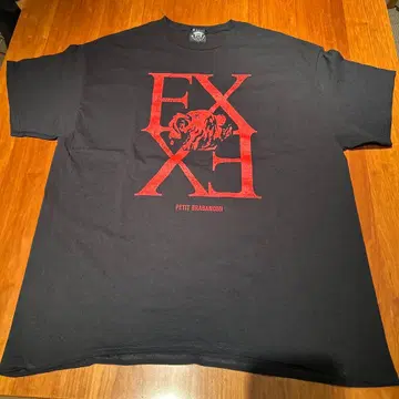 [ 새상품급 ] Petit Brabancon 블랙 반팔 T셔츠 XL