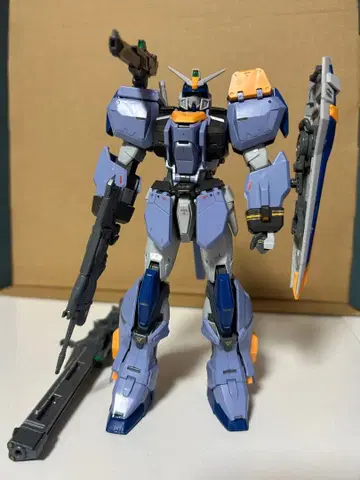 MG 듀얼 건담 어솔트 슈라우드