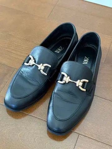 ZARA 블랙 로퍼 천연 가죽 38