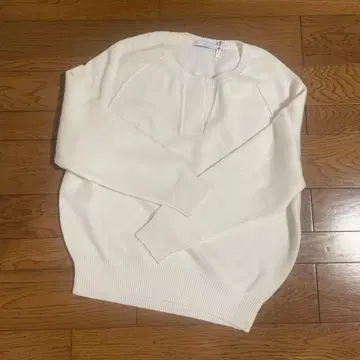 FRAMeWORK 화이트 니트 긴팔