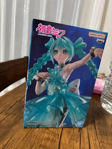 하츠네 미쿠 ClearLux Emerald Gem 피규어
