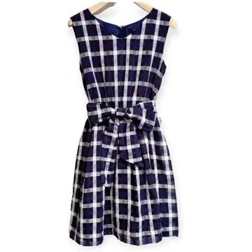 가격 인하! [ 새상품급 ] 유니버설 뮤즈 슬리브리스 원피스 체크 네이비