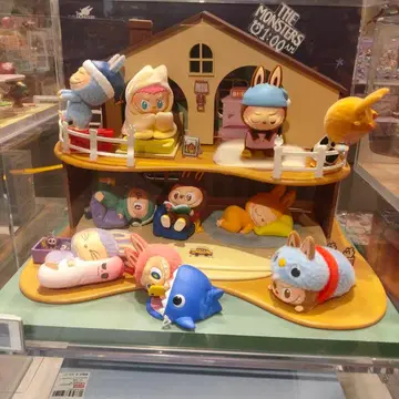 POP MART THE MONSTERS 1:00 A.M. 피규어 세트