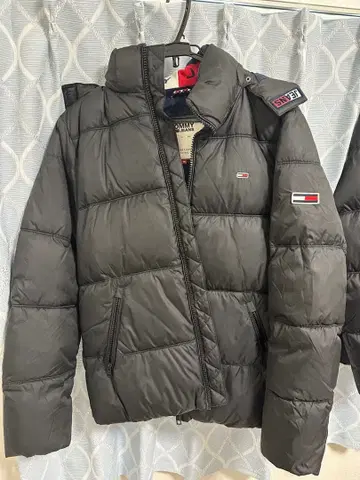 Tommy Hilfiger 블랙 다운 자켓