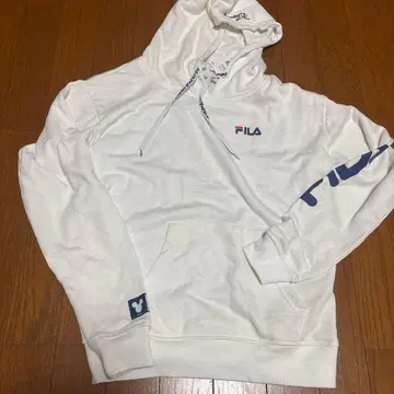 FILA 화이트 후드티 미키 택 포함
