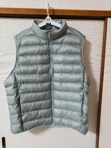 미사용 유니클로제 울트라 라이트 다운 베스트 레어 4XL 선착순 그레이
