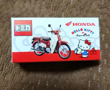 토미카 슈퍼커브 HELLO KITTY