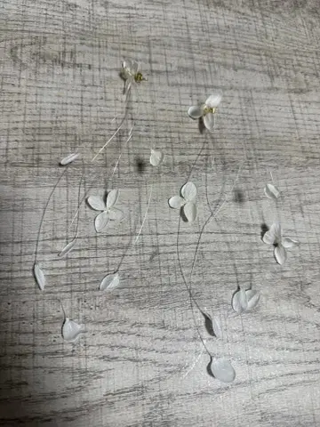 안개꽃 카롤라 귀걸이