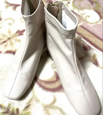 아이보리 숏부츠 M 사이즈