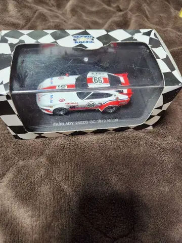 FAIRLADY 240ZG GC-1972 1/43 스케일