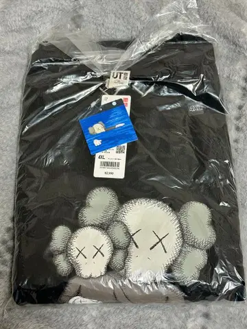 kaws 유니클로 4XL 맨투맨