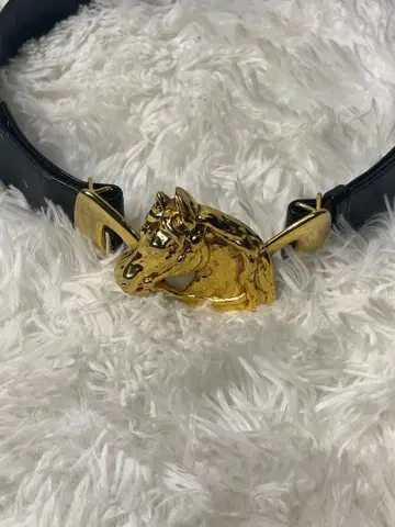 collections 말 모티브 골드 버클 가죽 벨트 블랙