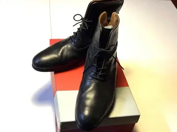 ZARA 블랙 레이스업 부츠