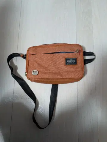 오렌지 캔버스 숄더백