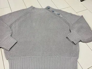 그레이 래글런 슬리브 니트