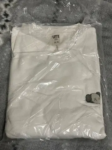 kaws 유니클로 4XL 맨투맨