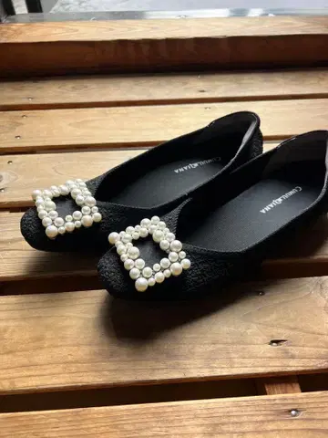 DIANA 다이애나 비즈 장식 펌프스 블랙 24.5