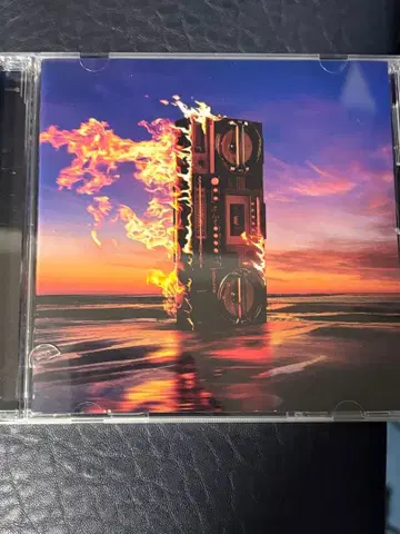 CD와 포스터 2종 세트