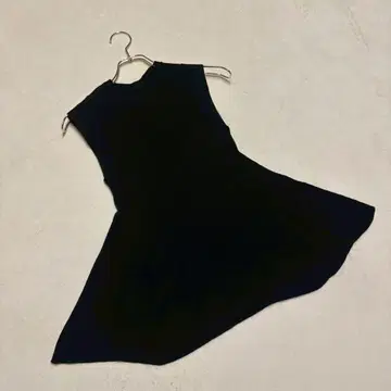 [센스 오브 플레이스] (F) A라인 슬리브리스 니트 튜닉 블랙