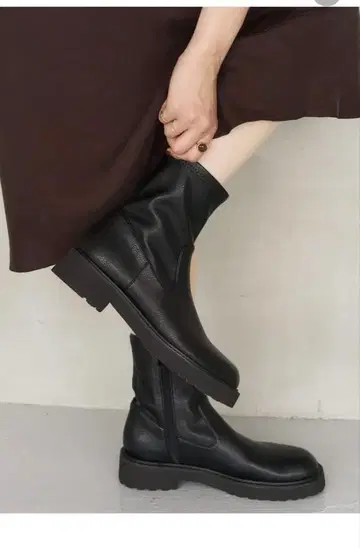 LE TALON 3.5cm 트랙 밑창 핏 숏부츠 M 사이즈