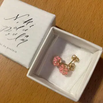 niki.du.poulain 작은 알갱이 귀걸이