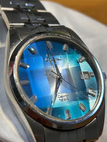 오리엔트 쿼츠 손목시계 파랑 9면 컷