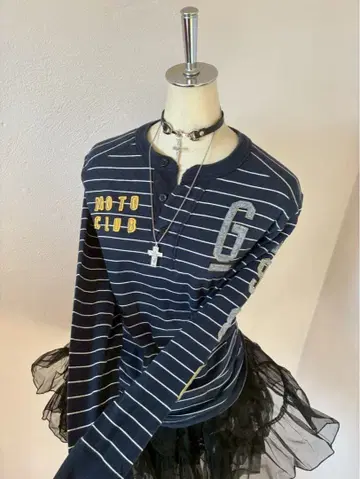 y2k 와펜 영문 헤이세이 갸루 헨리넥 보더 핏 T 스트릿 NANA