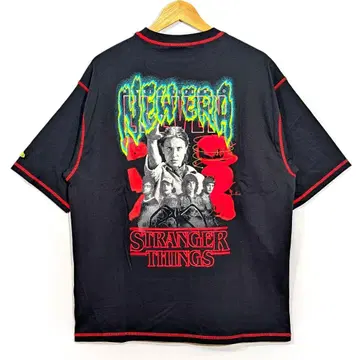NEWERA x STRANGER THINGS 콜라보T셔츠 XXL사이즈