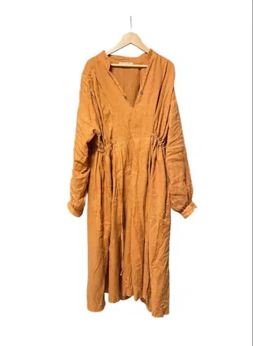 BLACK CRANE 오렌지 롱 드레스